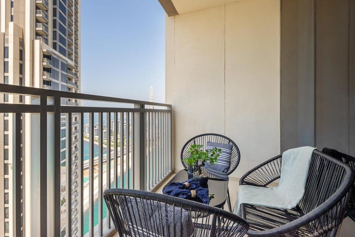 Frank Porter - 5242 EMAAR Tower Dubai Exterior foto