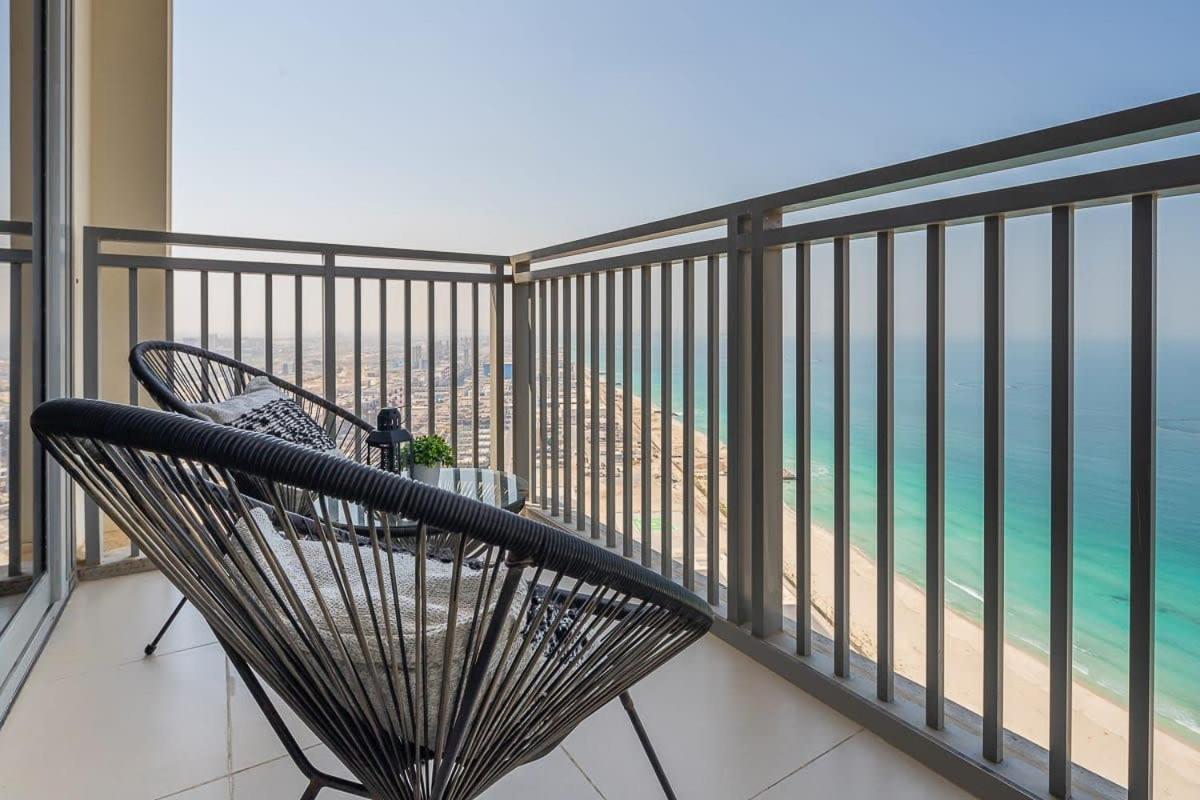 Frank Porter - 5242 EMAAR Tower Dubai Exterior foto